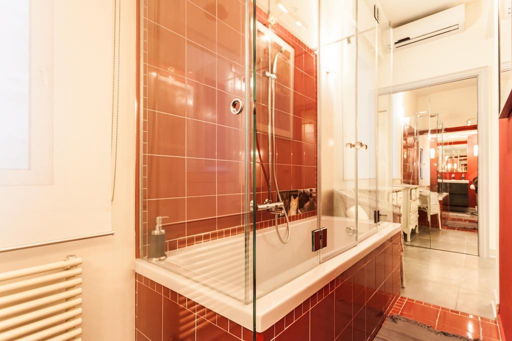 Italianway-Monte Nero Apartment Милано Стая снимка